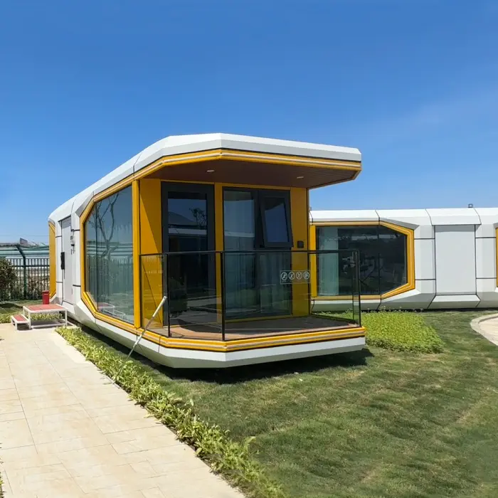 Capsule House